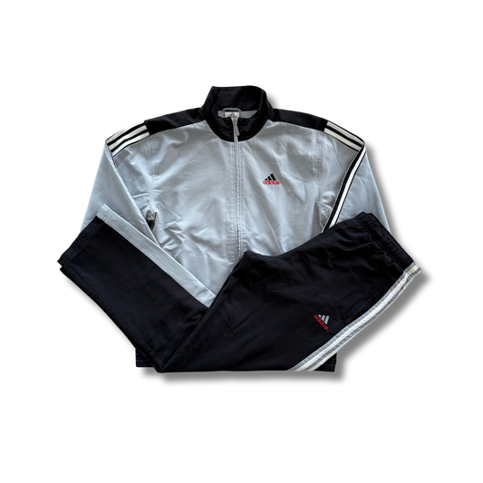 Adidas Trainingsanzug (S)